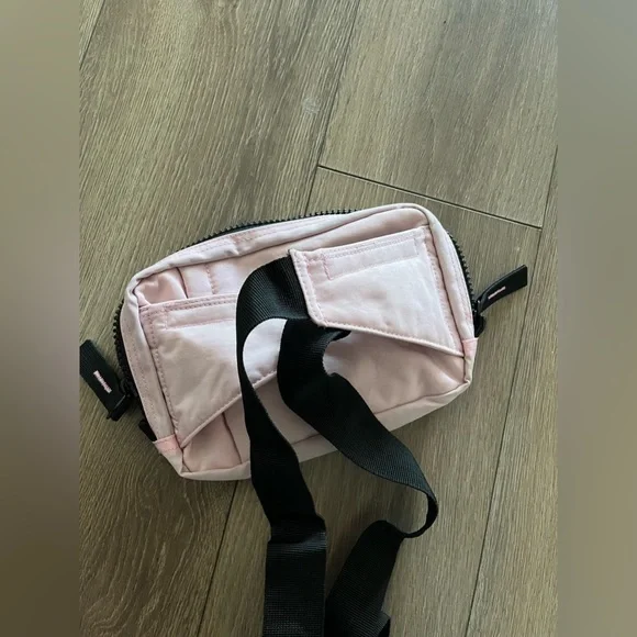 Diesel pink belt bag / fanny pack - Picture 2 of 5